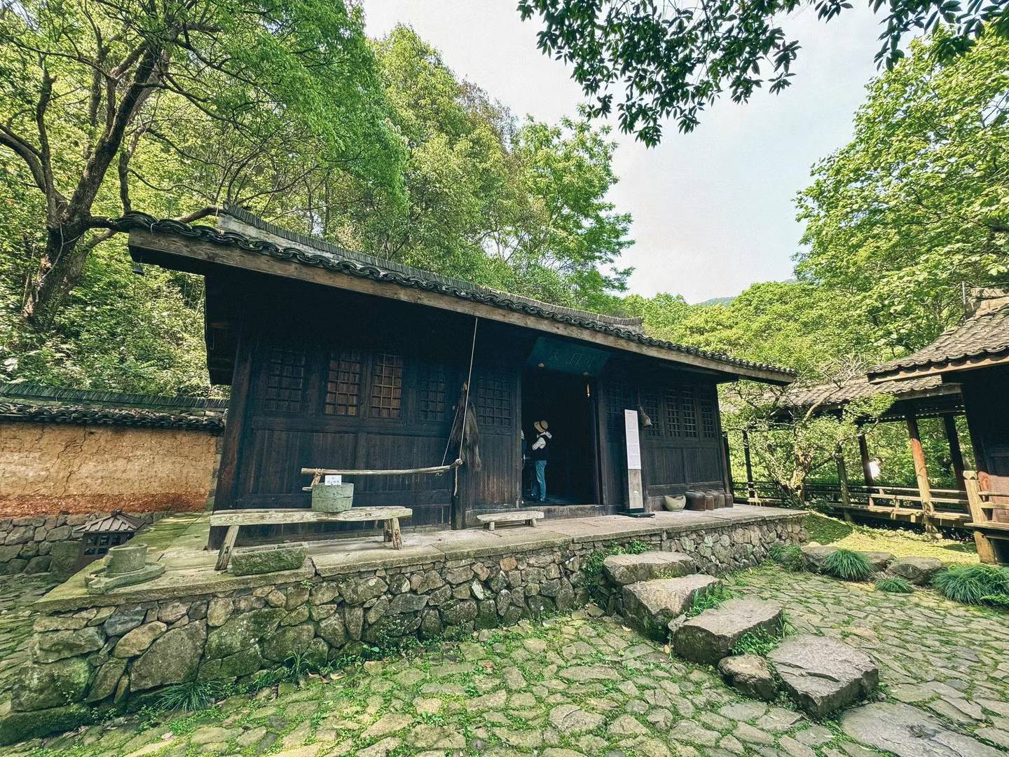 Cottage of Huang Gongwang 小洞天